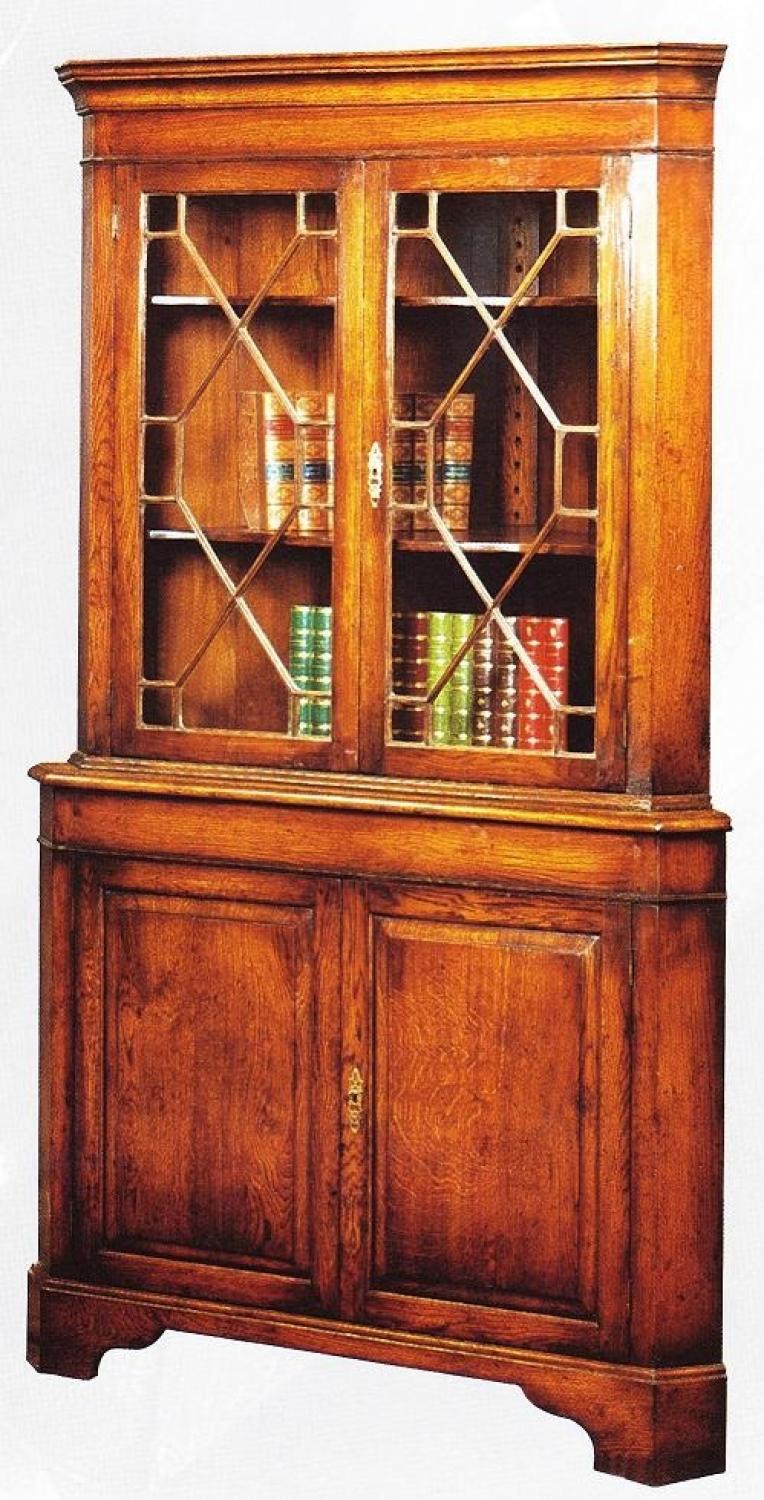 Oak Corner Cabinet - glazed top